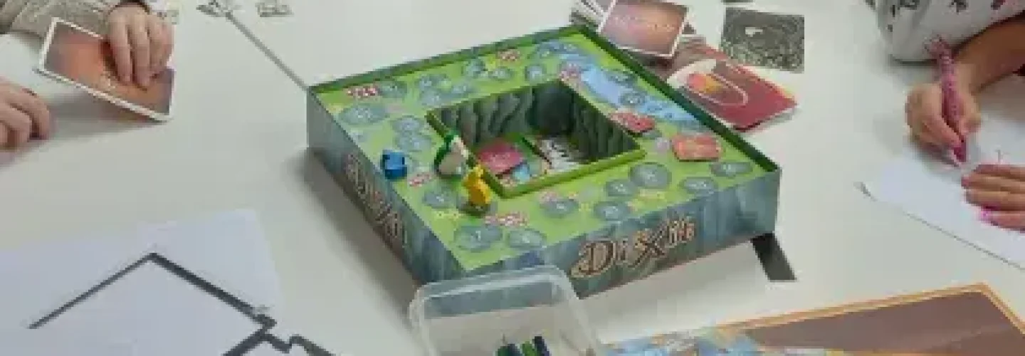 Juguemosal dixit y dibujamos las historias