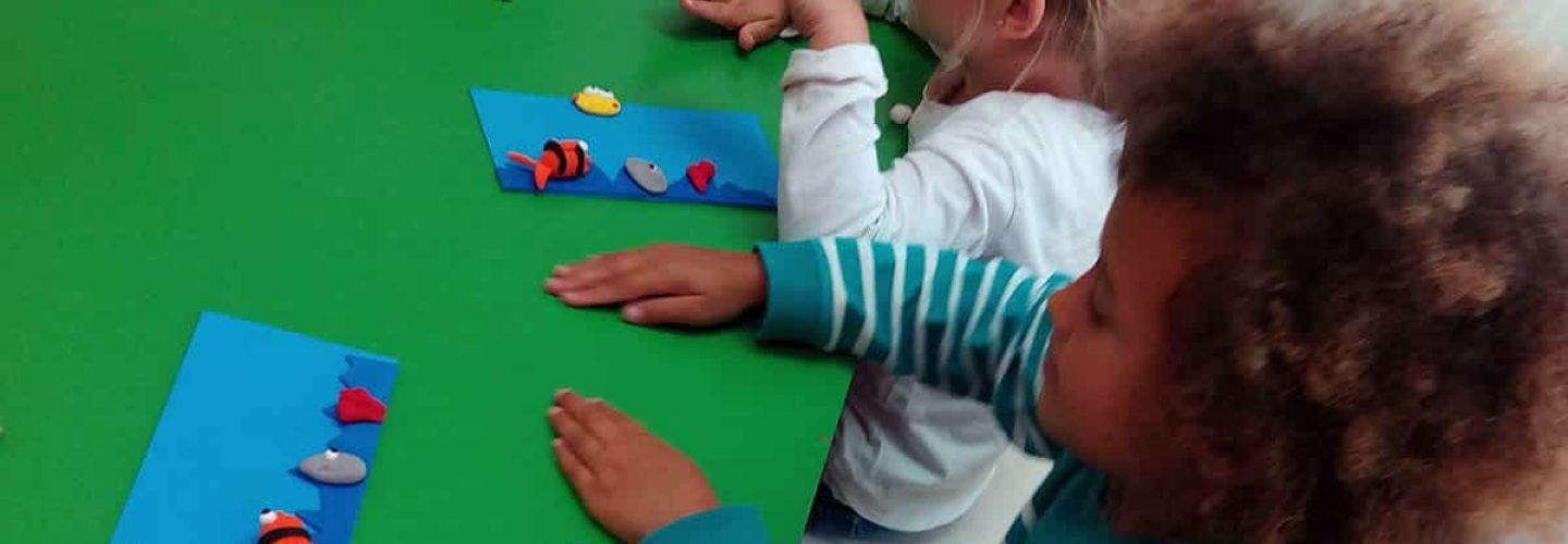 Taller de modelado con JumpingClay en el centro de verano